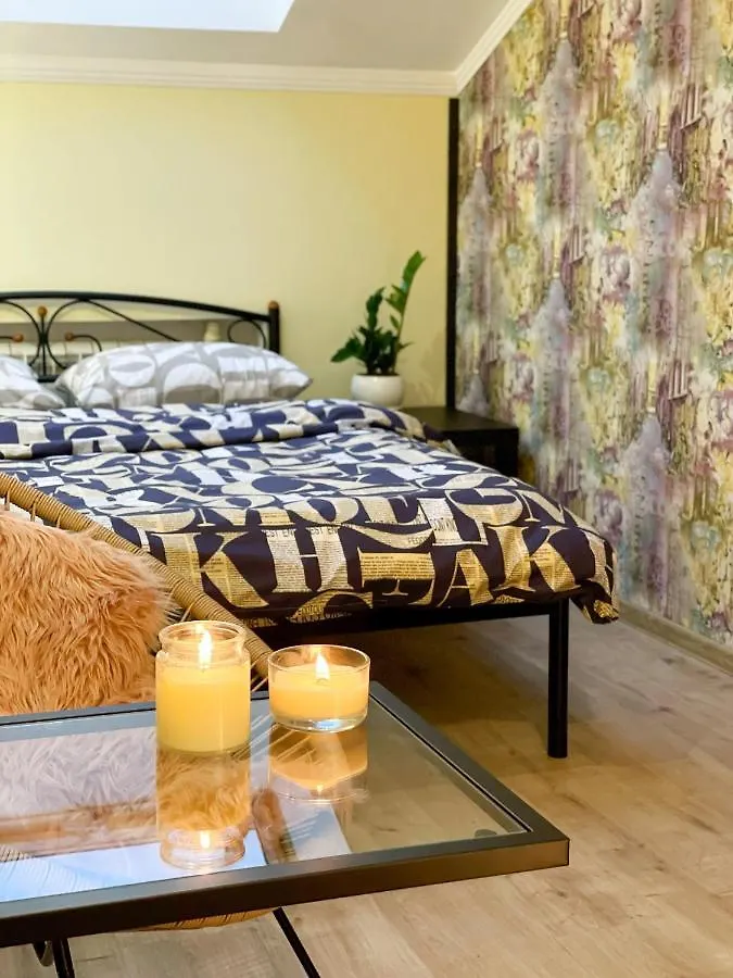 Uneed Rooms K21 Kyiv 0*,